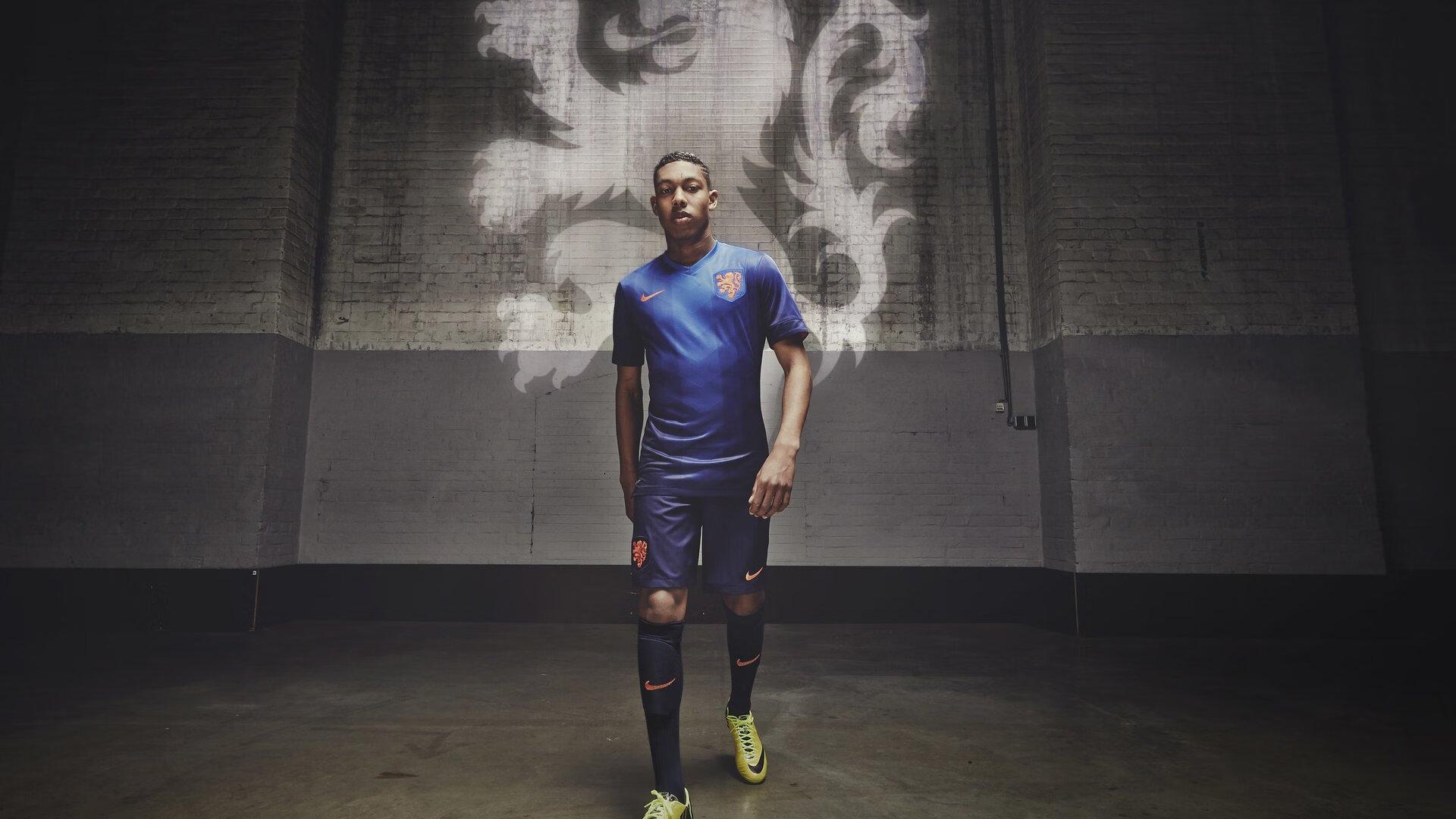 内马尔还能重回欧洲吗？离开巴黎两载仅出战19场，老东家巴塞罗那已登顶欧冠