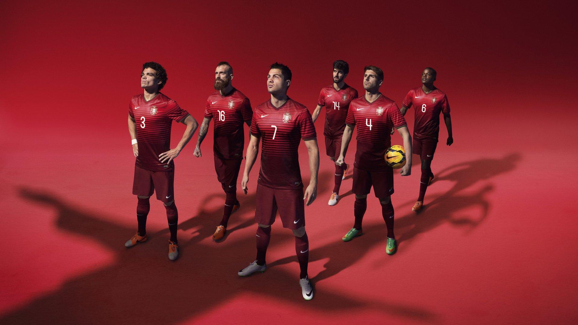 法甲门神佩利登陆英超!里昂青训瑰宝1600万欧转投利兹联,签约至2029年